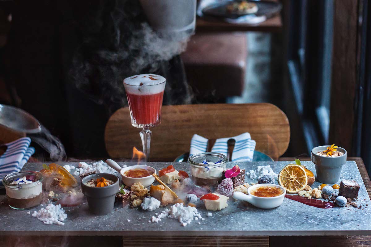Eastside Kitchen & Bar: dessert presentation ‘fire + ice’<br />