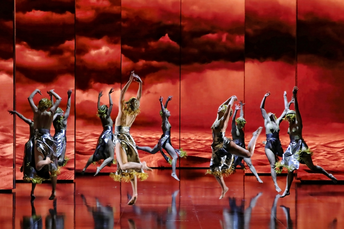 Aida dance troupe in Opera Australia’s 2018 production at Sydney Opera house