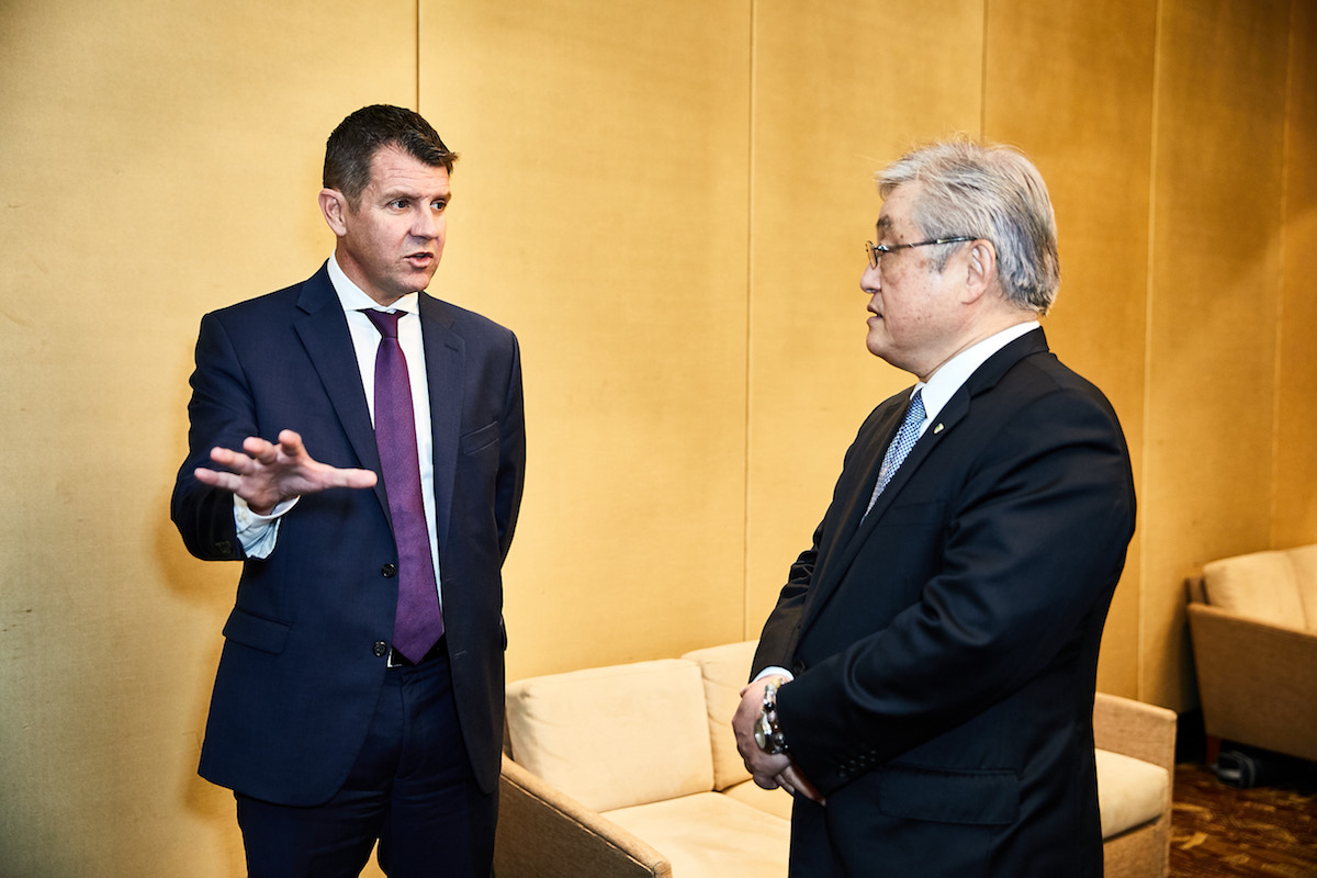 NSW Premier Mike Baird speaking with Hitachi CEO Toshiaki Higashihara.