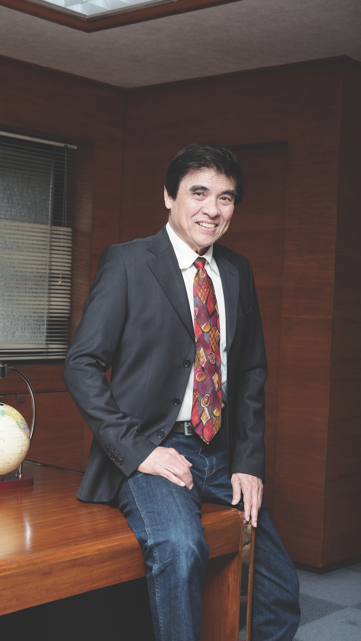 Alfonso Lim Chairman & CEO of Limketkai Manufacturing Corporation