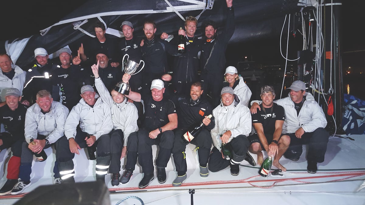 Line honours champagne spray