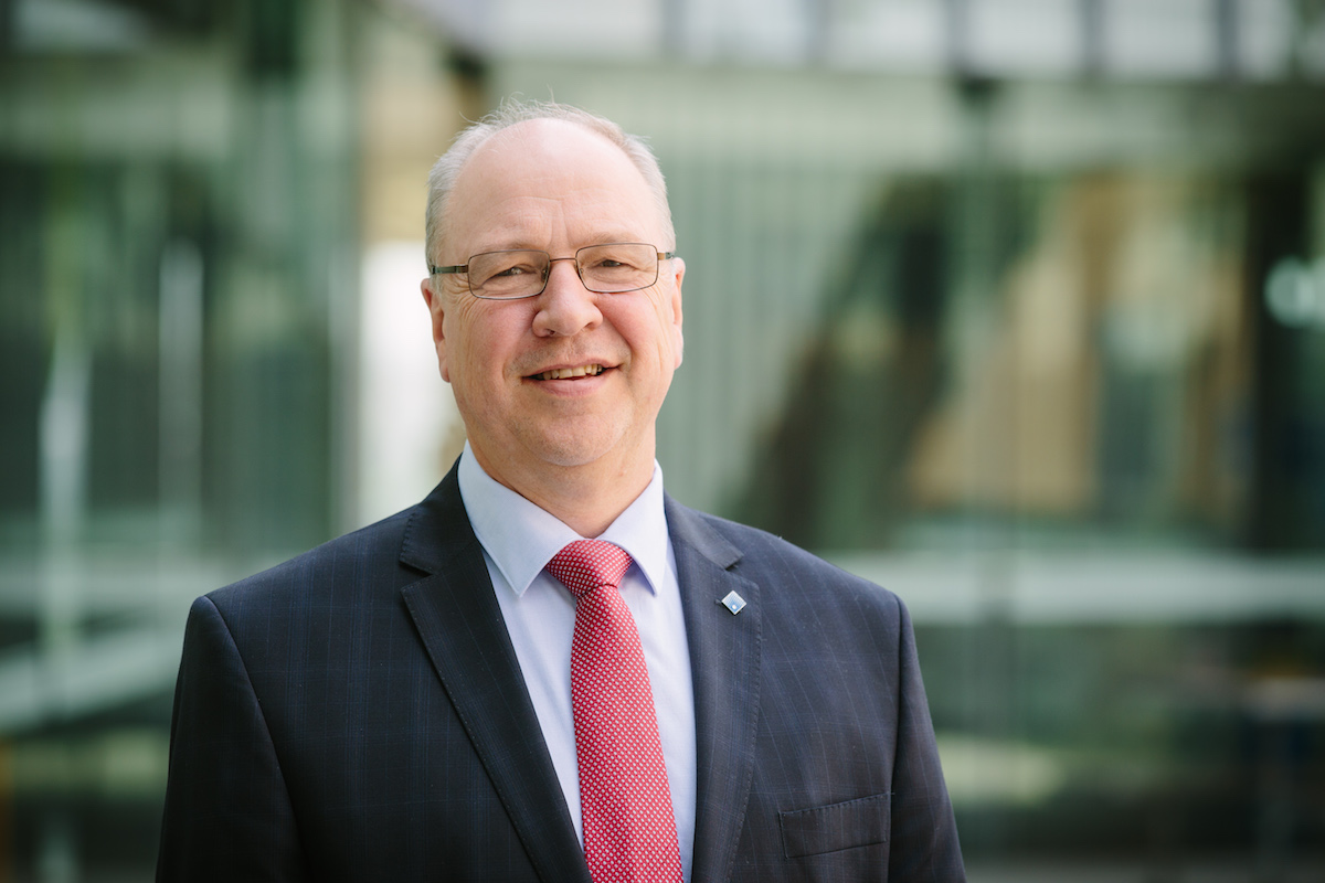 Peter Dawkins Vice-chancellor of Victoria University