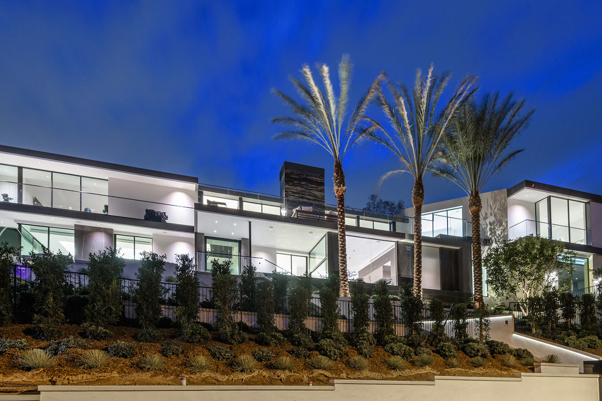 1029 North Hanover Drive, Beverly Hills, California