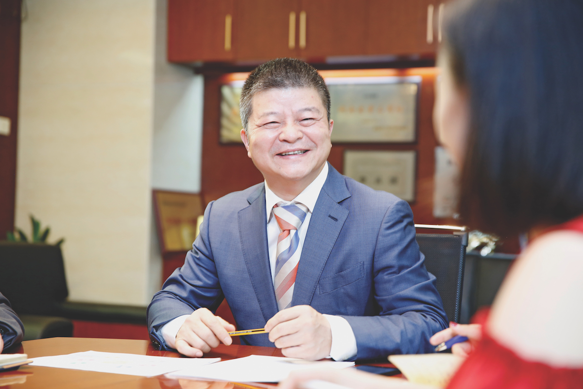 Li Li, Vice Chairman and CEO of AIER Eye Hospital Group