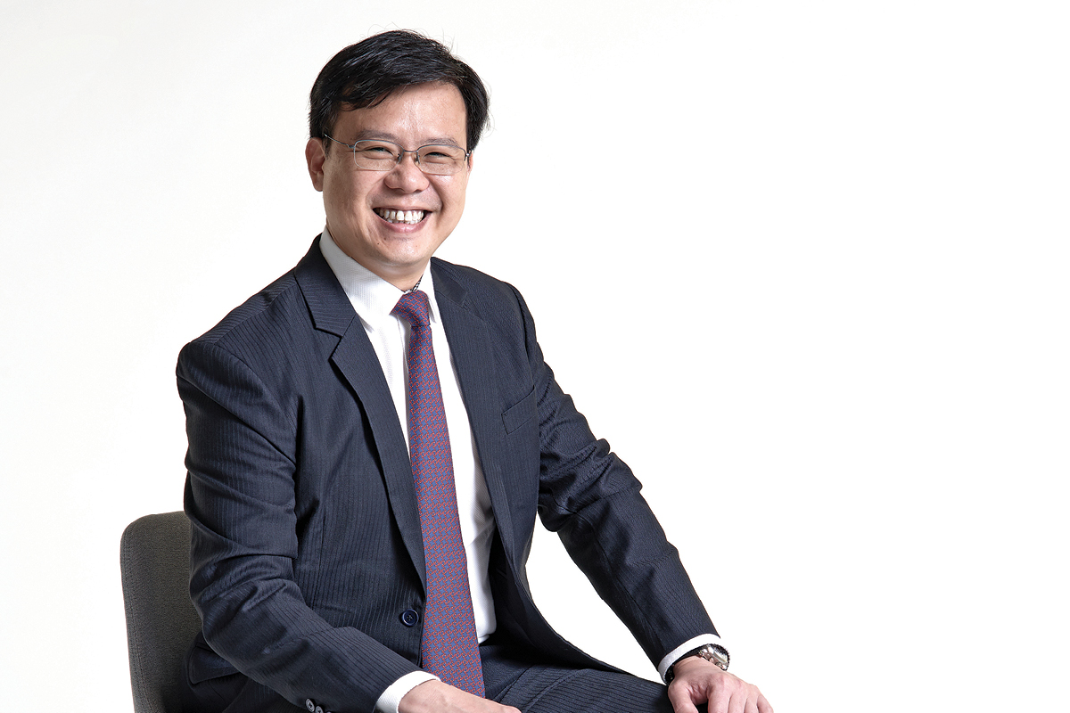  Dr James Lam Kian Ming