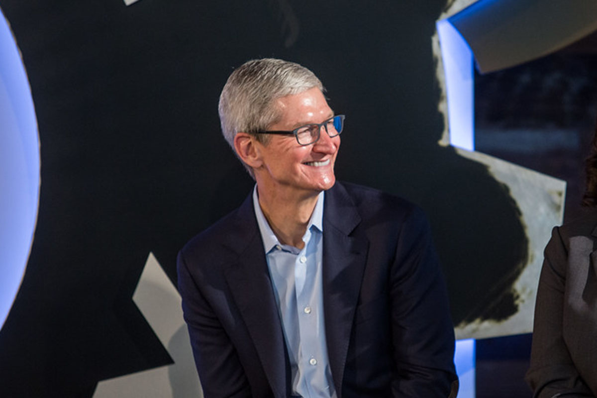 How The CEO Of Gap Helped Create The First Apple Store