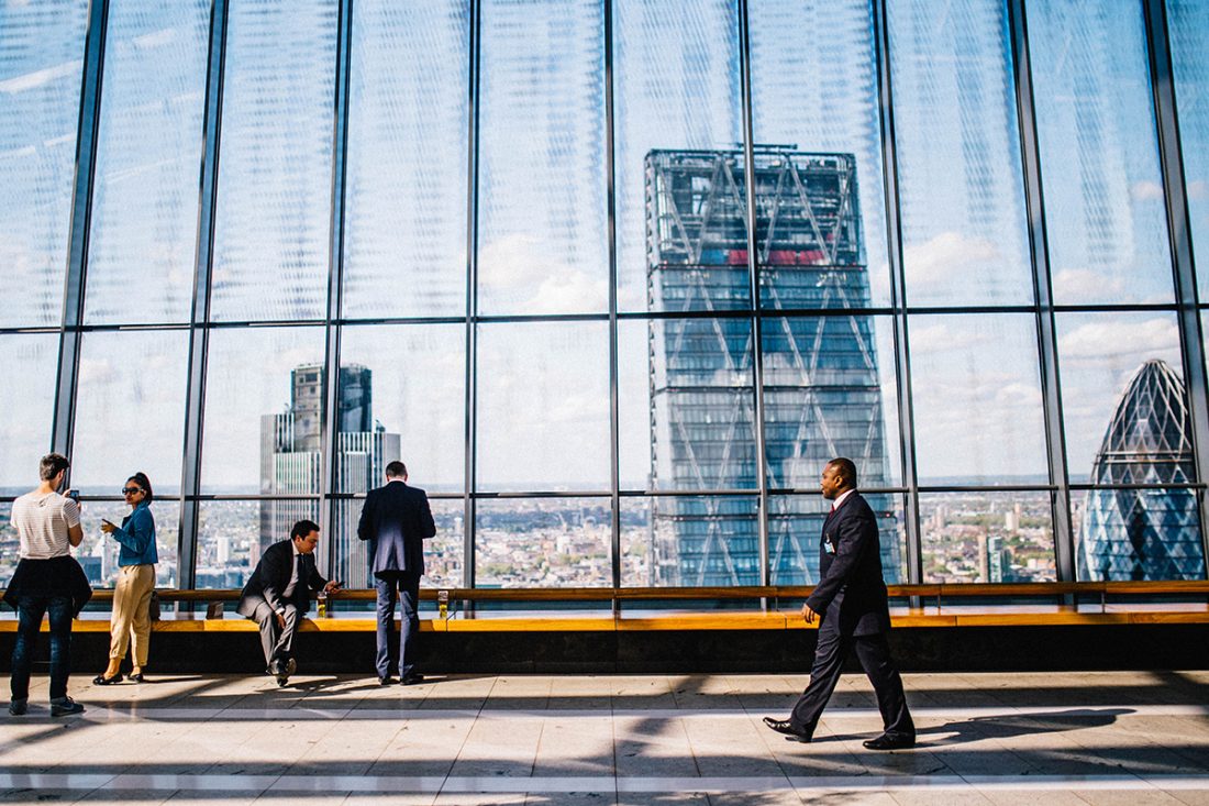 business-banks Should executives shun traditional banks?