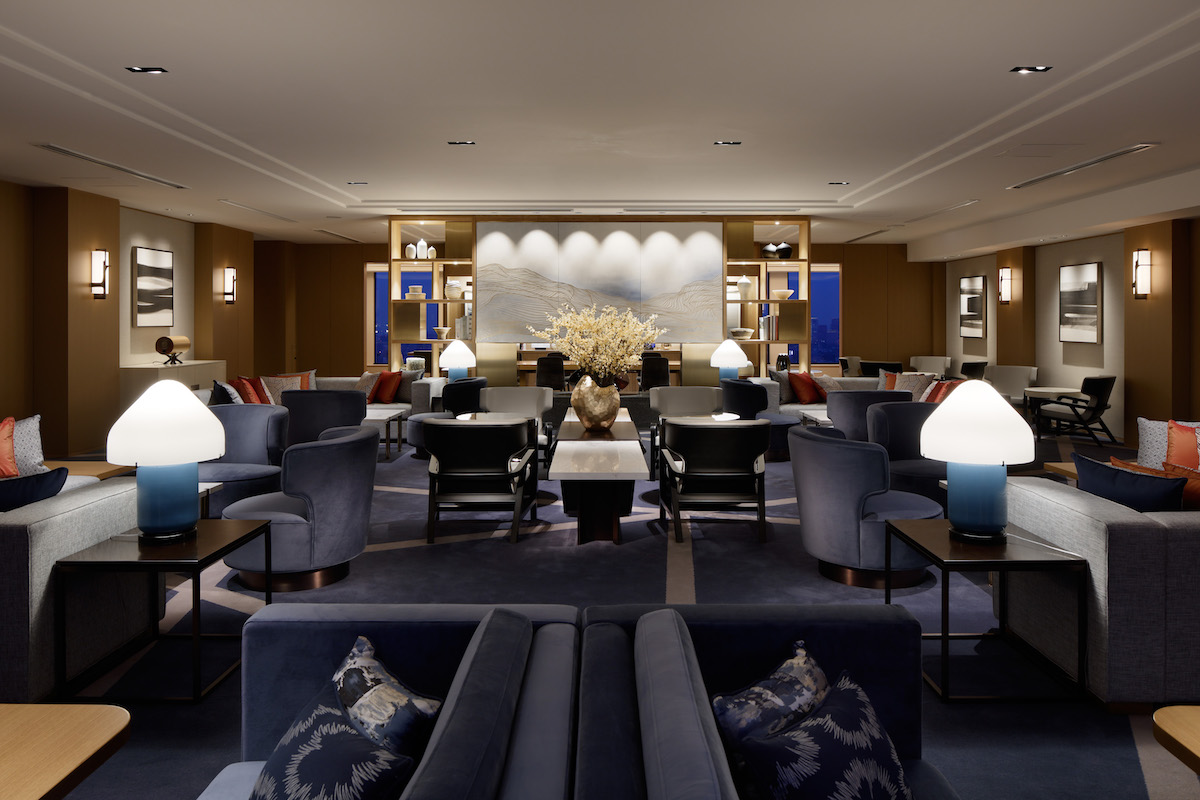 Premier Grand Club Lounge