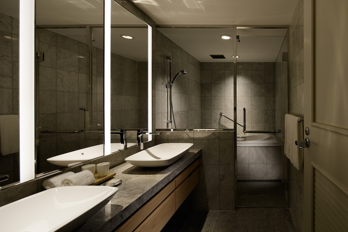 Premier Grand Suite Bathroom