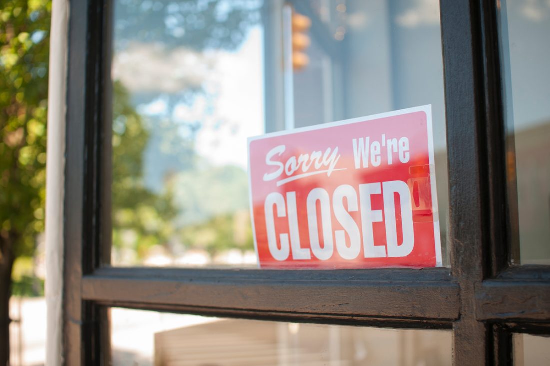 20190728_Alan-Manly-3-business-disasters-RD-subbed Sign in window says Sorry, we're closed