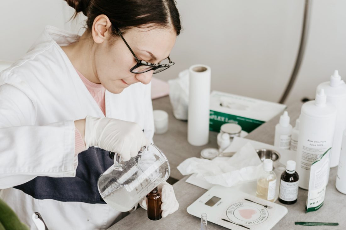 Female scientist Female scientist