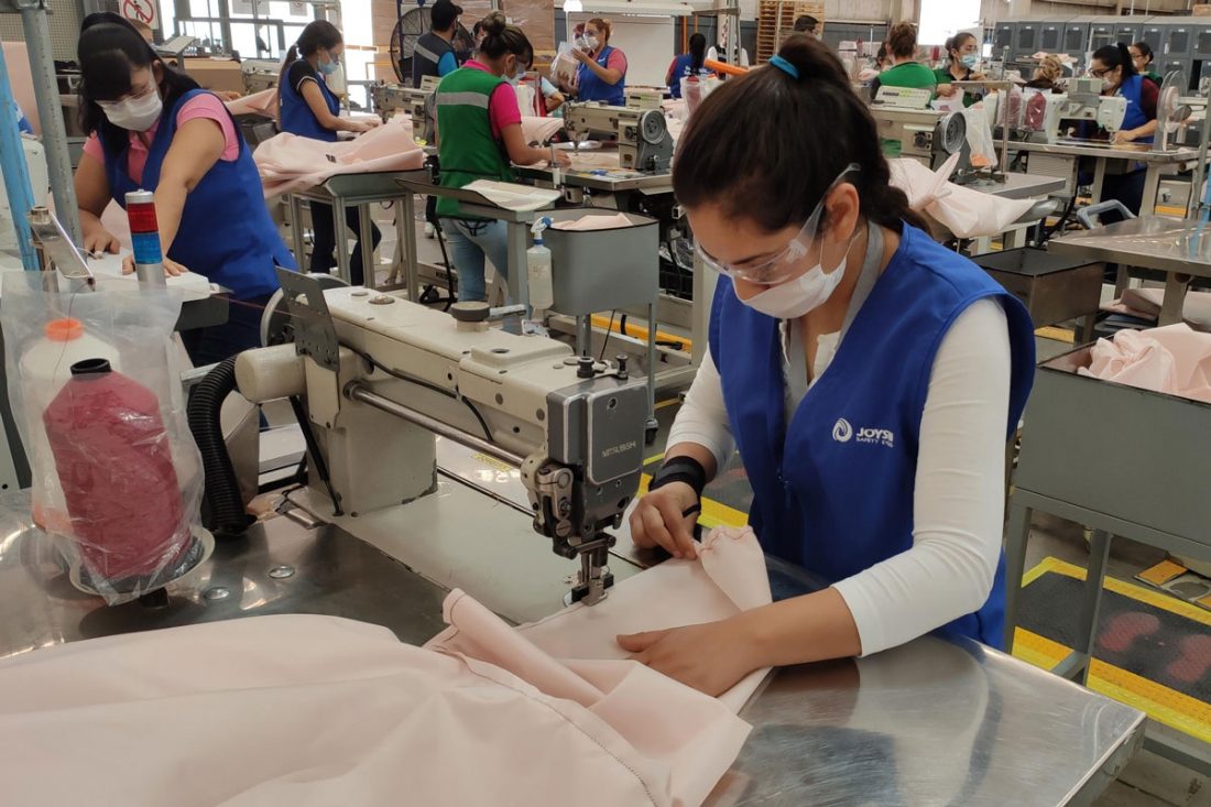 ford-covid-gowns Ford