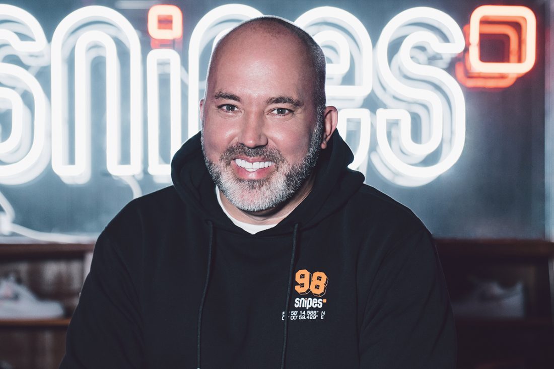 snipes la hoodie