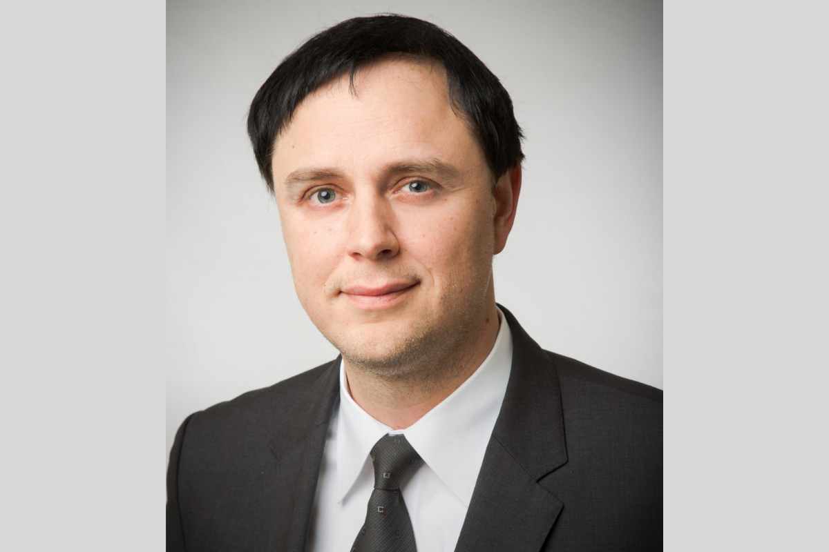 Alex Schenkel, Senior Vice President Global Sales of Kyocera AVX